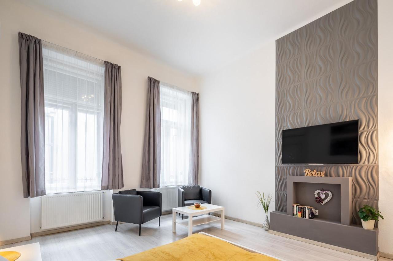 New, High Quality Apartment In The City Center Budapest Exterior foto