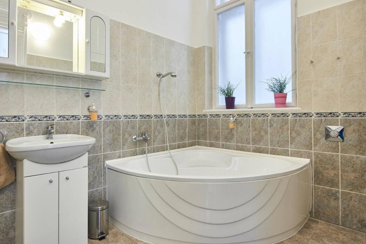 New, High Quality Apartment In The City Center Budapest Exterior foto